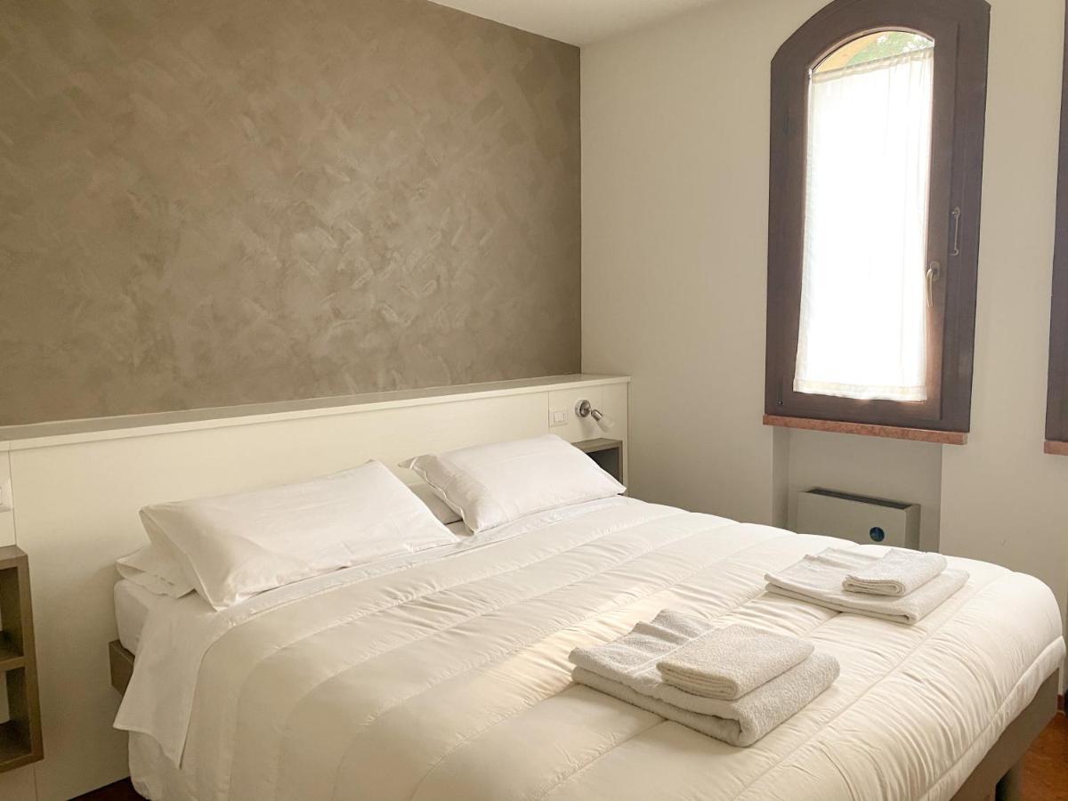 Jolly Apartments Sirmione Exteriér fotografie