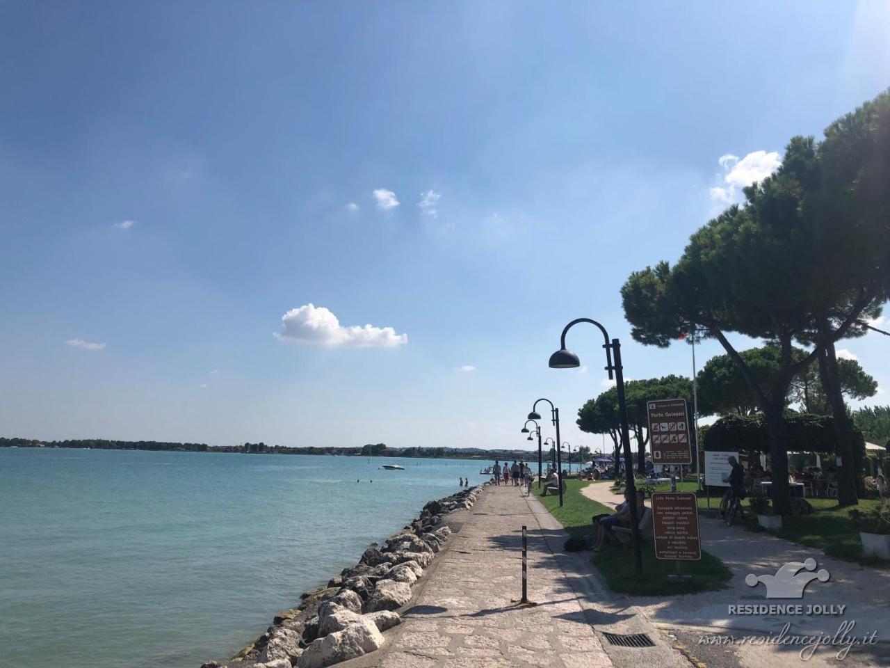 Jolly Apartments Sirmione Exteriér fotografie